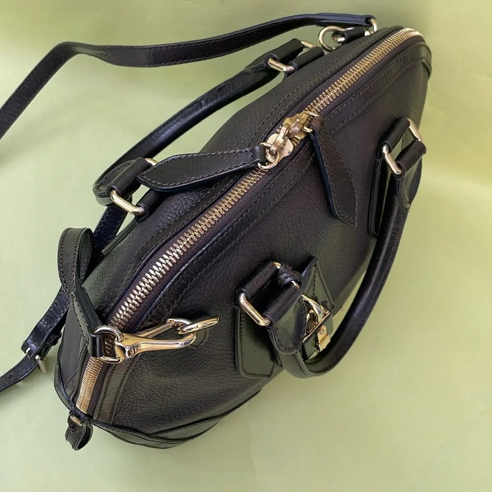 Vintage dark brown/gold Burberry calfskin leather boiling bag with lock and key